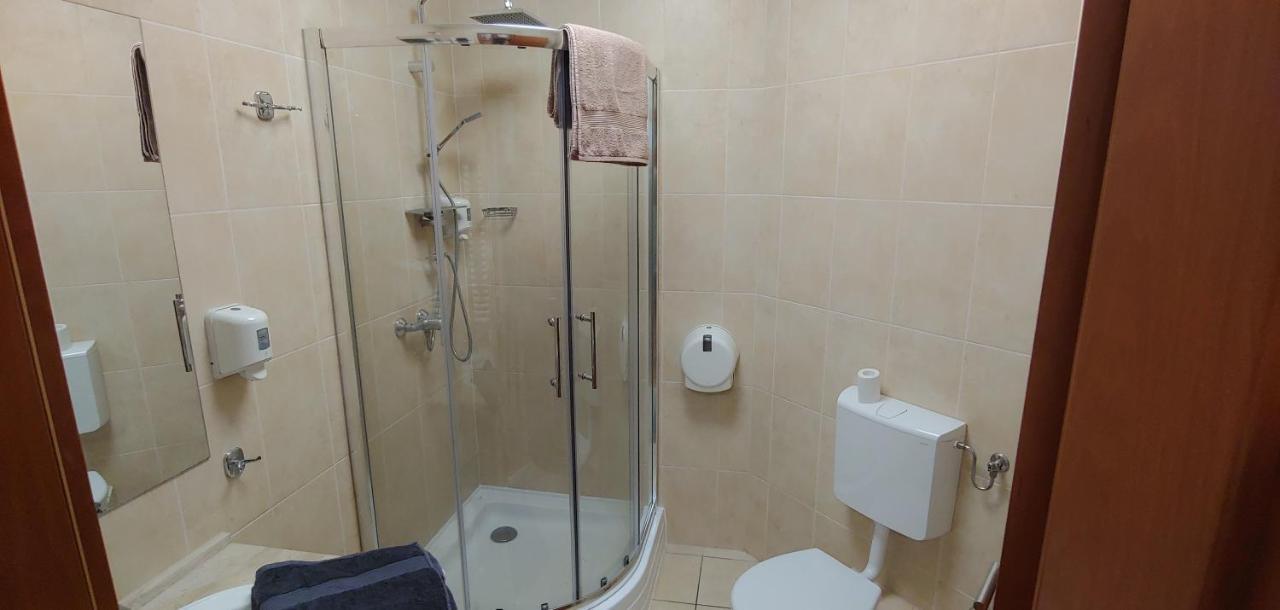 Panorama Lux Wellness Apartman Hajdúszoboszló 外观 照片